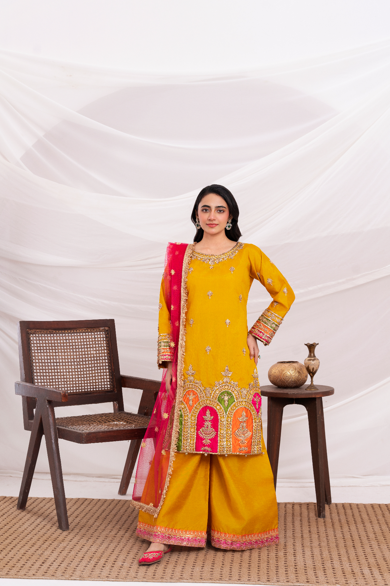 Behishti Gulaab · full silhouette.
